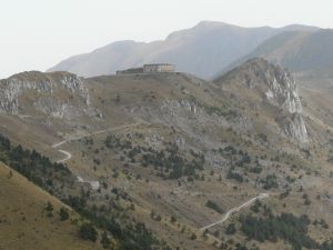 Xtrallusion photo library of independent, self-guided walking and sightseeing holidays in Italy. Pictures, images, photos and photographs taken along the way of this 1-day walking itinerary, to give you a visual impression of the day's walk.